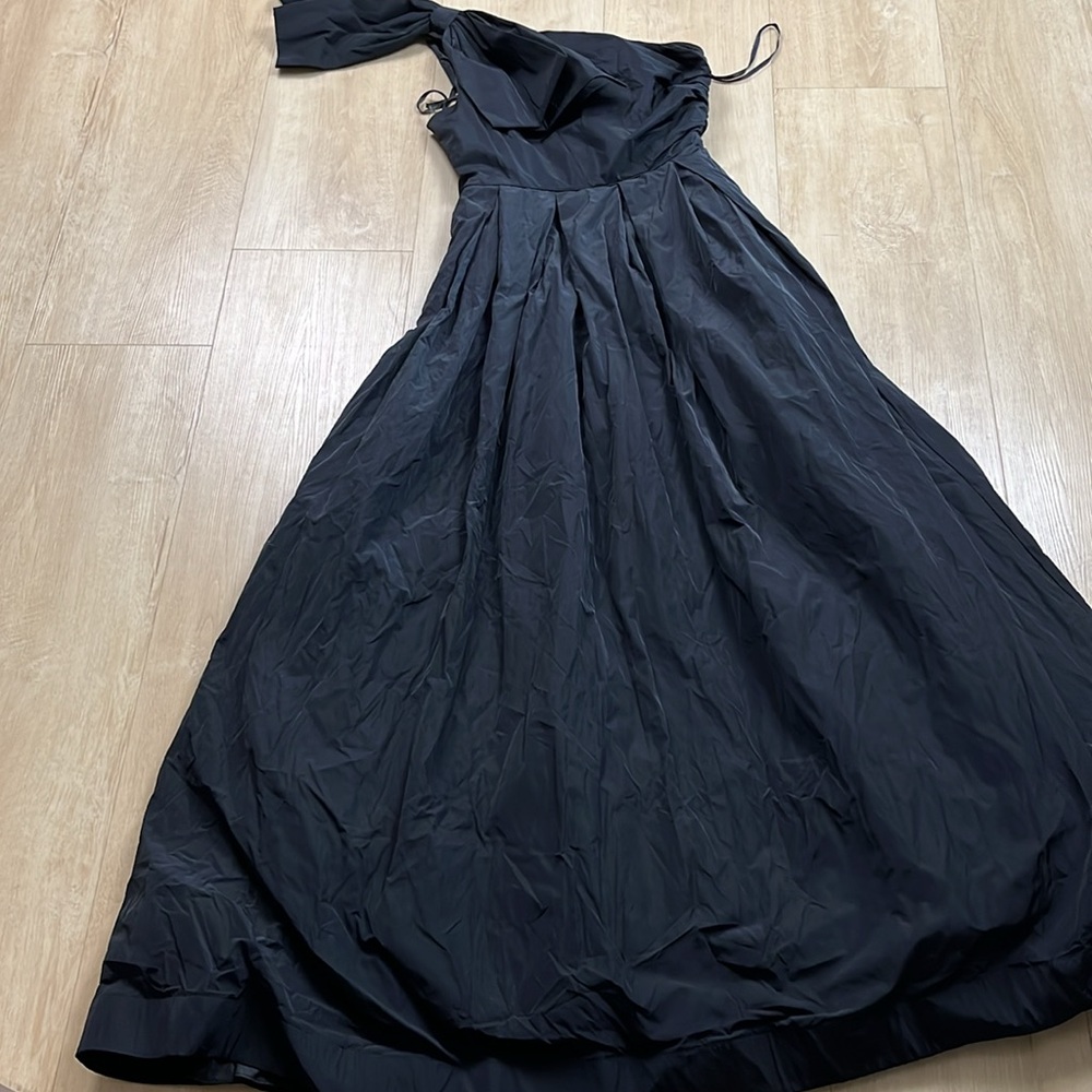 Donna Karan Black Asymmetrical Pleated Gown, black SIZE 12 - Picture 5 of 9
